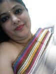 Amateur big boobs Bhabhi in transparent saree