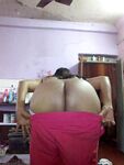 Sexy Indian desi girls expose and flaunt their huge tight ass!