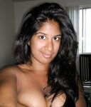 Sexy Indian women flaunt their natural boobs