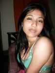 Cute Indian girl blowjob pics