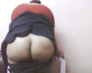 Mature aunty exposing her asset