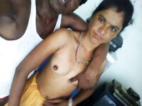 Dehati Bhabhi sex pics with her neighbor