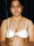Fat Indian Bhabhi XXX sex pics
