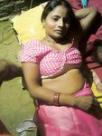 Indian village wife nude photos leaked by neighbor guy