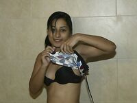 Mature Pune girlfriend loves showing off Big boobs and Big ass