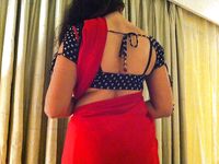 Sexy Desi wife nude photos taken by her pervert husband