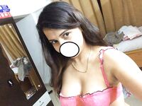 Sexy Hot wife seducing her husband with her naughty selfies