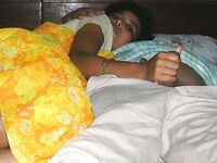 Free sexy pics of a desi bhabhi enjoying a hardcore home sex session