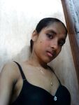 Hot Indian girl nude photos goes viral throughout the internet