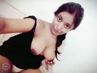 Sexy Indian nude pics of Indian girl