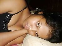 Desi girl nude photos of Desi teen exposing her topless body