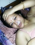 Indian Milf Bhabhi sex pics