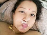Indian Milf Bhabhi sex pics