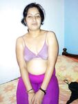 Hot and sexy Desi Bhabhi naked pics
