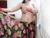 Indian nude cam aunty showing
