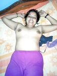 Cute Desi Bhabhi nude pics to arouse your sex mood