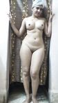 Naked pictures of Indian big boobs hot bhabhi before bath