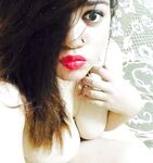 Busty wife sexy pics leaked online