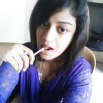 Juicy Desi girl nude pics gallery