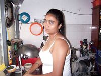 Indian big boobs pics of hot Indian Bhabhi