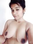 Unseen Horny Desi girl photos leaked online