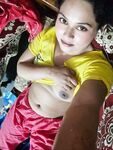 Yellow saree Bengali girl topless selfie pics