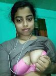 Desi GF nude photos exposed on the net by her lover