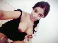 Sexy Indian wife nude pics