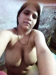 Busty Paki Desi wife nude photos
