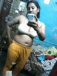 Mallu girlfriend nude pics shared online