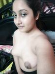 Enjoy watching cute Indian boob pics online