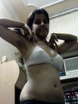 Sexy Indian girl's nude Indian selfie pics