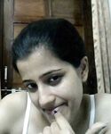 Sexy Indian girl's nude Indian selfie pics