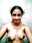 Tamil young girlfriend's Topless selfies