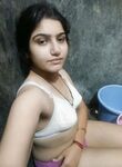 Sexy Indian nude girl has revealed her assets