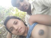 Desi outdoor sex pics leaked online