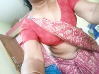 Tanker MILF naked pics taken by tenant young guy