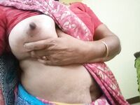 Tanker MILF naked pics taken by tenant young guy