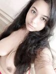 Teen Indian girl topless few selfie pics