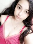 Teen Indian girl topless few selfie pics