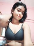 Topless Desi girl Supriya unseen collection