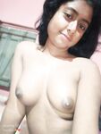 Topless Desi girl Supriya unseen collection