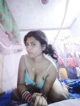 Beautiful bhabhi naked photos exposed by lover