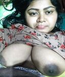Chubby Desi bhabhi nude boobs showing pics