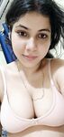 Sexy girl cleavage show in bra selfies viral online
