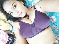 Big boobs Indian girl topless photos viral