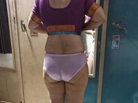 Juicy ass girlfriend nude back posing pics