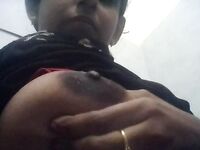 Malayali girl nude boobs showing photos on Onam