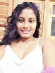 Srilankan office girl topless photos viral