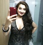 Busty NRI exposing big boobs and fat pussy pics